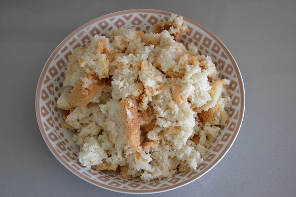 pane strizzato per pappa al pomodoro