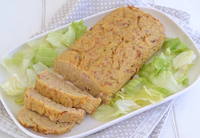 polpettone di tonno e patate con insalata