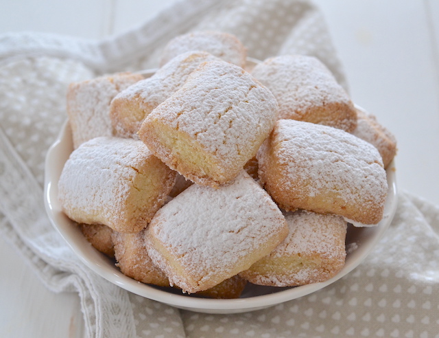 biscotti con farina di riso serviti