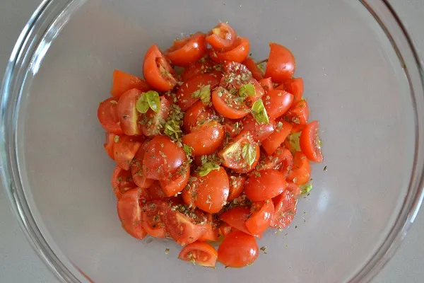 ricetta delle orecchiette alla crudaiola